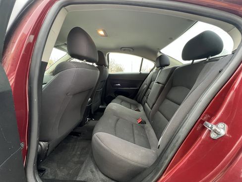 Used 2016 Chevrolet Cruze LT w/ Technology Package image 14