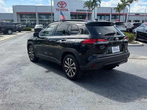Certified 2023 Toyota Corolla Cross XLE w/ Convenience Package FWD image 5