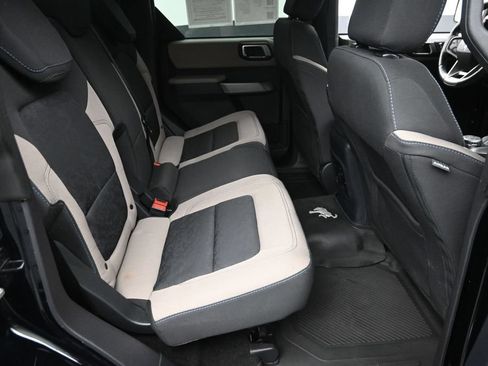 Used 2023 Ford Bronco Wildtrak AWD/4WD image 10