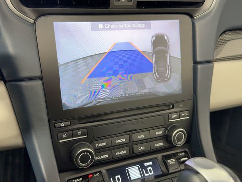 Certified 2017 Porsche 911 Turbo S image 23