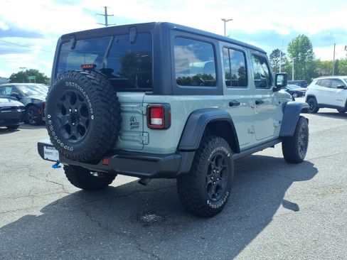 Used 2023 Jeep Wrangler Unlimited w/ Cold Weather Group AWD/4WD image 2
