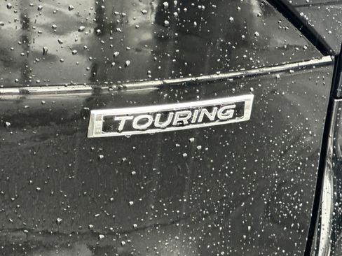 Used 2025 Subaru Forester Touring image 28