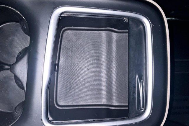 Used 2022 Chrysler Pacifica Touring-L FWD image 41