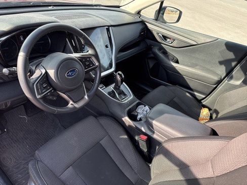 Used 2020 Subaru Outback Premium image 9