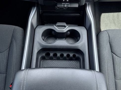 Used 2022 RAM 1500 Big Horn AWD/4WD image 34