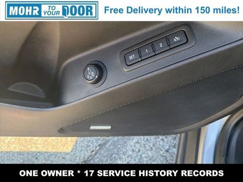 Used 2023 Chevrolet Equinox Premier AWD/4WD image 12