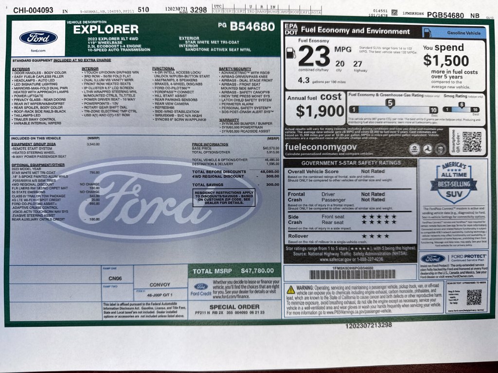 Used 2023 Ford Explorer XLT w/ Equipment Group 202A AWD/4WD image 29