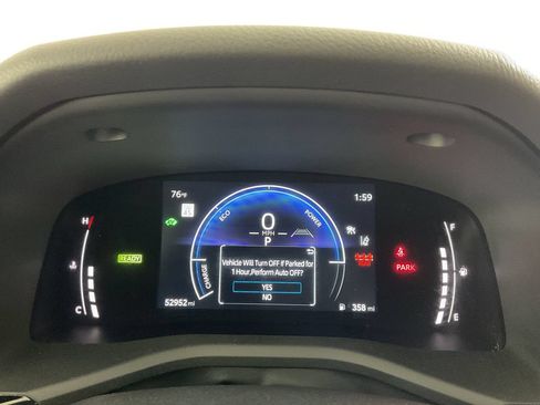 Used 2025 Toyota Camry SE FWD image 26