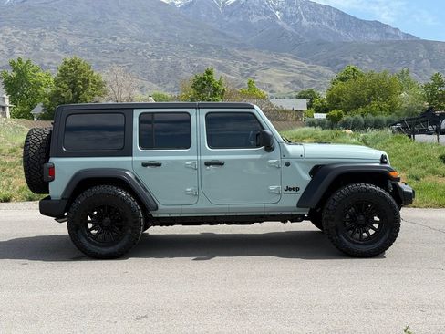Used 2024 Jeep Wrangler Unlimited Sport AWD/4WD image 6