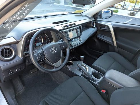 Used 2015 Toyota RAV4 XLE AWD/4WD image 3