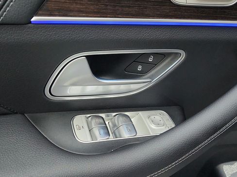 New 2026 Mercedes-Benz GLS 450 4MATIC image 20