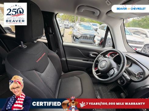 Used 2022 Jeep Renegade Trailhawk w/ Trailer Tow Group AWD/4WD image 27