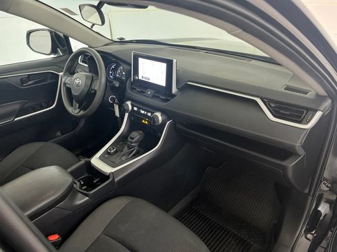 Used 2024 Toyota RAV4 LE AWD/4WD image 22