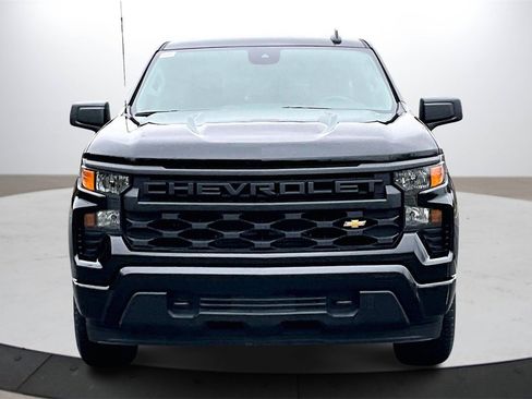 Used 2024 Chevrolet Silverado 1500 Custom image 3