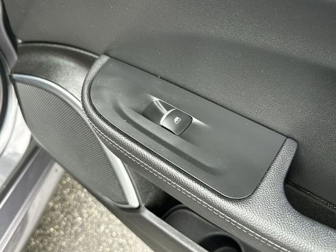 Used 2022 Alfa Romeo Giulia Ti image 34