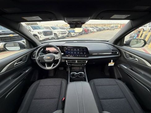 New 2026 Chevrolet Traverse LT w/ Sun and Wheel Package image 27