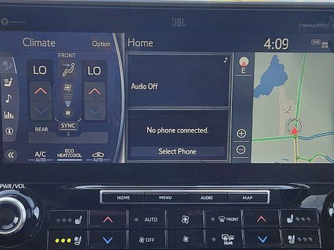 Used 2021 Toyota Highlander Platinum AWD/4WD image 12