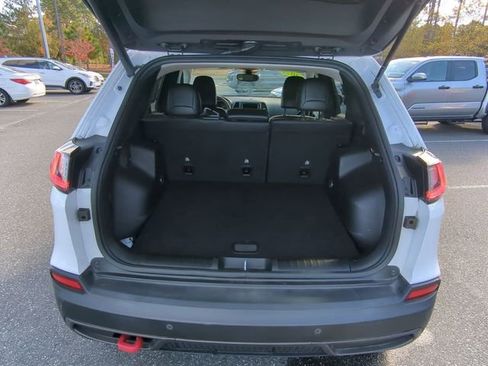 Used 2021 Jeep Cherokee Trailhawk w/ Premium Leather Package image 34