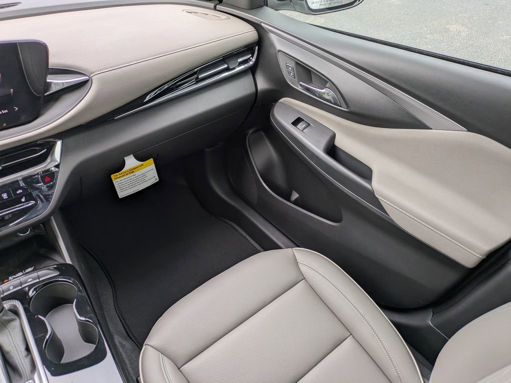 New 2026 Buick Envista Avenir FWD image 18