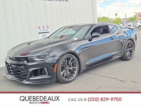 Used 2018 Chevrolet Camaro ZL1 RWD image 5