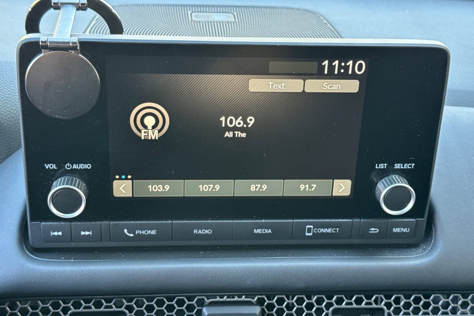 Used 2025 Honda HR-V Sport image 21
