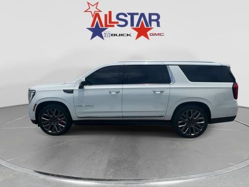 Used 2025 GMC Yukon XL Denali Ultimate AWD/4WD image 4