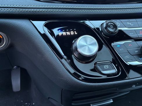 New 2026 Chrysler Pacifica Select image 16