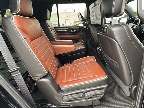 Used 2024 GMC Yukon Denali Ultimate image 25