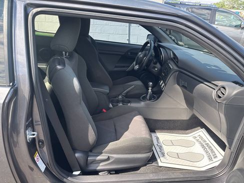 Used 2012 Scion tC FWD image 19