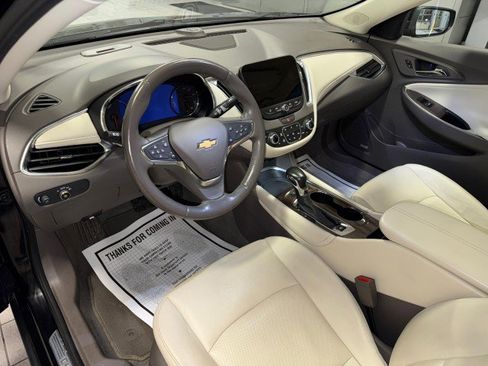 Used 2021 Chevrolet Malibu Premier image 17