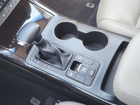 Used 2019 Kia Sorento EX w/ EX Touring Package image 20