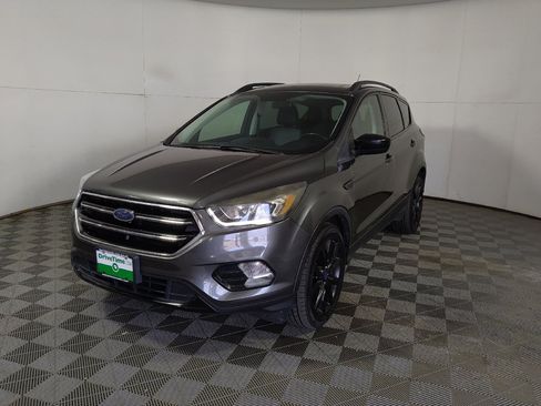 Used 2017 Ford Escape SE w/ Equipment Group 201A AWD/4WD image 15