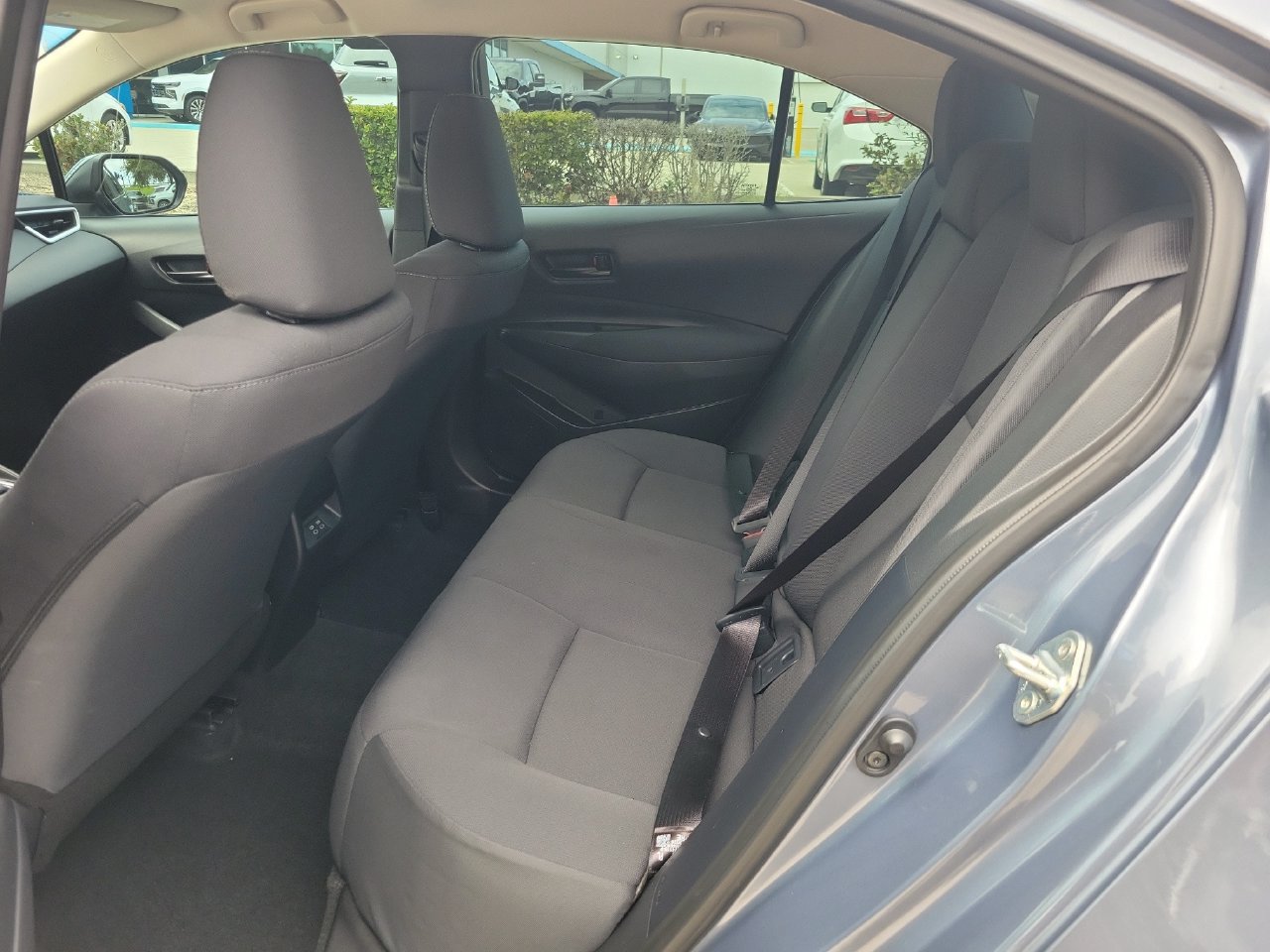 Used 2025 Toyota Corolla LE FWD image 10