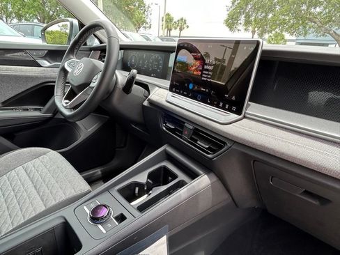 Certified 2025 Volkswagen Tiguan S FWD image 45