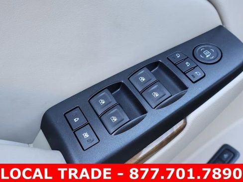 Used 2015 GMC Yukon Denali image 11
