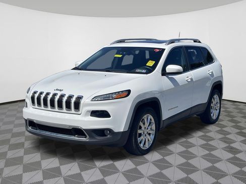 Used 2017 Jeep Cherokee Limited AWD/4WD image 2
