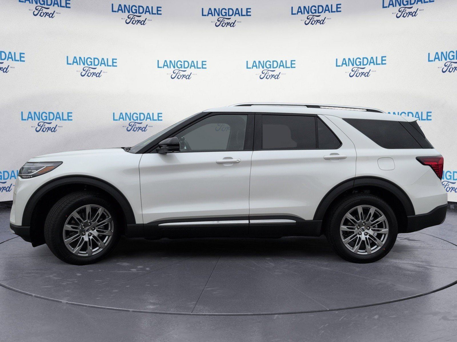 New 2026 Ford Explorer Platinum RWD image 10