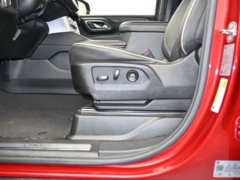 Certified 2024 GMC Yukon SLT image 23