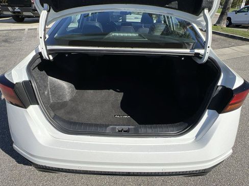 Used 2023 Nissan Altima 2.5 SR image 25