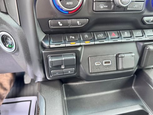 Used 2020 Chevrolet Silverado 1500 RST w/ All-Star Edition image 34