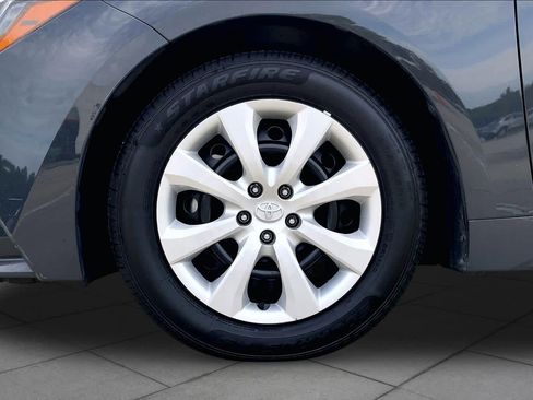 Used 2024 Toyota Corolla LE FWD image 11