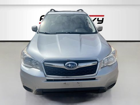 Used 2016 Subaru Forester 2.5i Premium w/ All-Weather Package AWD/4WD image 2