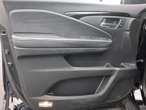 Used 2023 Honda Ridgeline Black Edition image 12