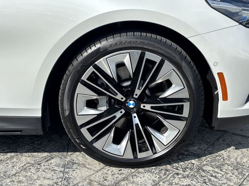 Used 2024 BMW 530i w/ Executive Package RWD image 9