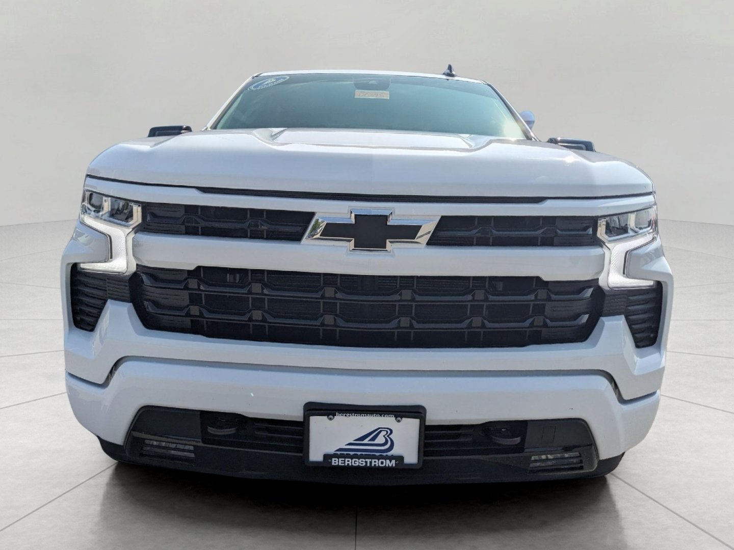 Used 2025 Chevrolet Silverado 1500 RST AWD/4WD image 6