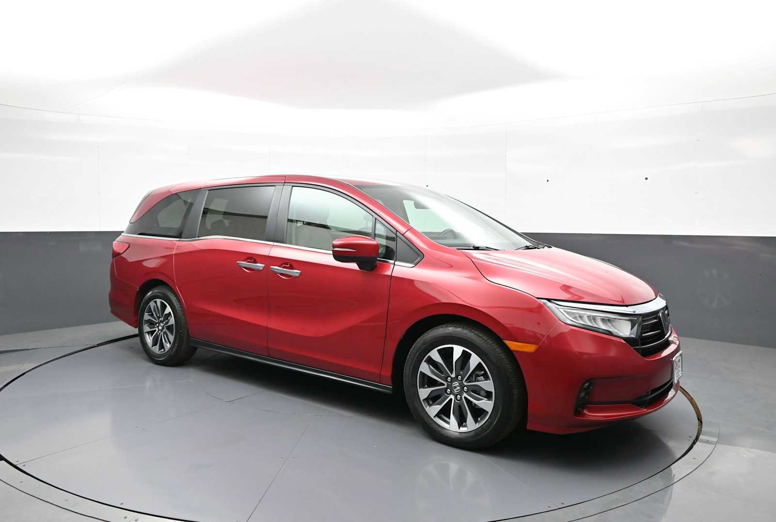 Certified 2024 Honda Odyssey EX-L image 4