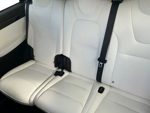 Used 2019 Tesla Model X Long Range image 14