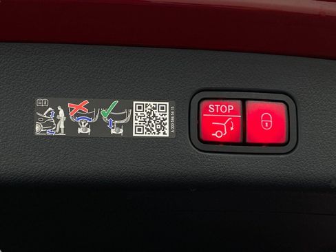 Certified 2026 Mercedes-Benz GLC 300 4MATIC image 7
