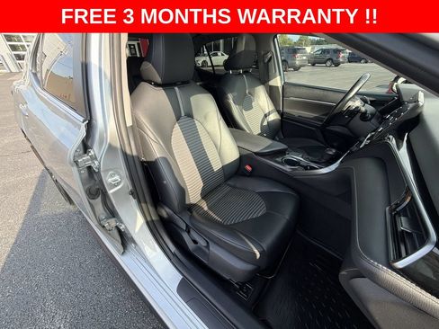 Used 2023 Toyota Camry SE w/ Cold Weather Package FWD image 21