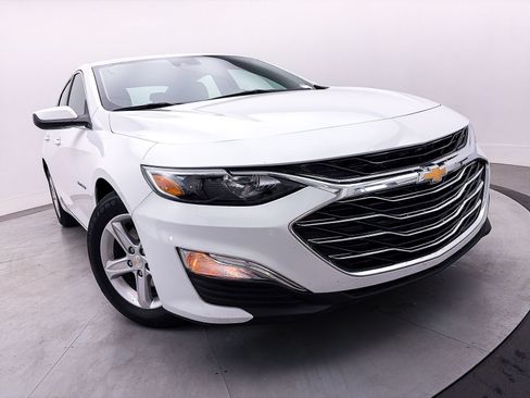 Used 2025 Chevrolet Malibu LS FWD image 6